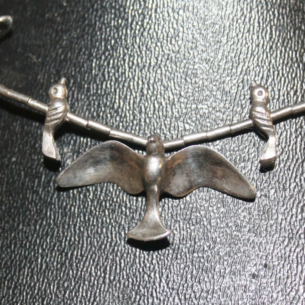 Handmade Mexico Zuni Peyote Thunderbird Solid 925 Sterling Fluted Bead Necklace - Picture 3 of 7